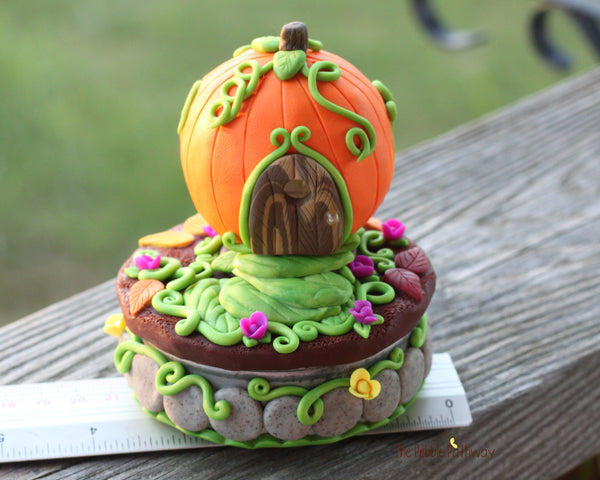 Miniature Pumpkin fairy house with lights 2