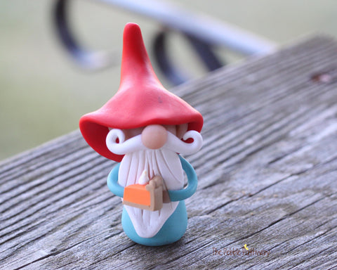 Gnome with pumpkin pie- miniature garden gnome figure - Maher