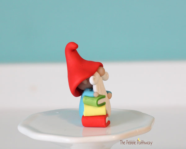 Gnome with books - miniature garden gnome figure - Matsya