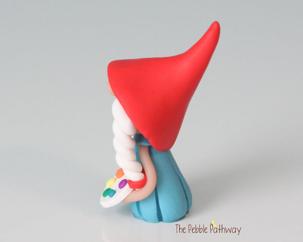 Artist gnomette - Girl Gnome with paint brush and palette - miniature garden gnome figure - Zaltana