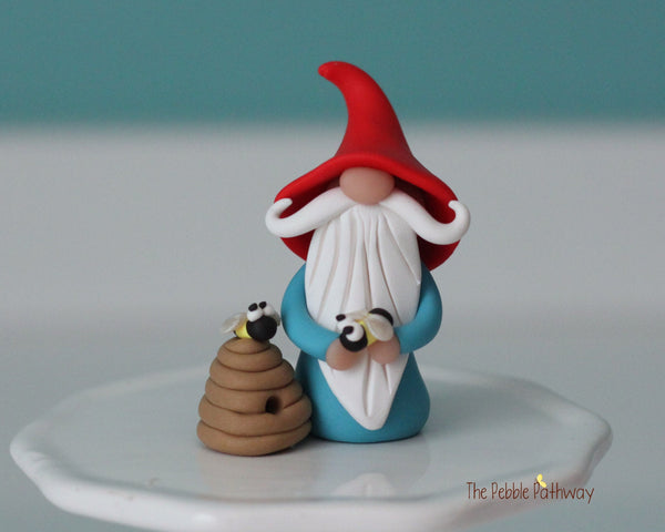 Bee Keeper Gnome - apiarist gnome - apiary ornament - Gnome with Bee Hive - Nogah - ThePebblePathway