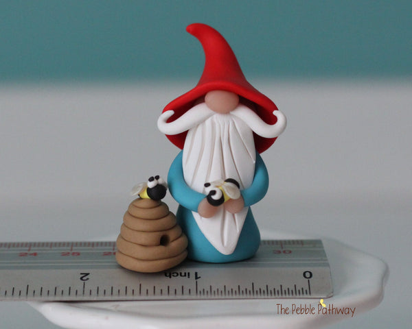 Bee Keeper Gnome - apiarist gnome - apiary ornament - Gnome with Bee Hive - Nogah - ThePebblePathway